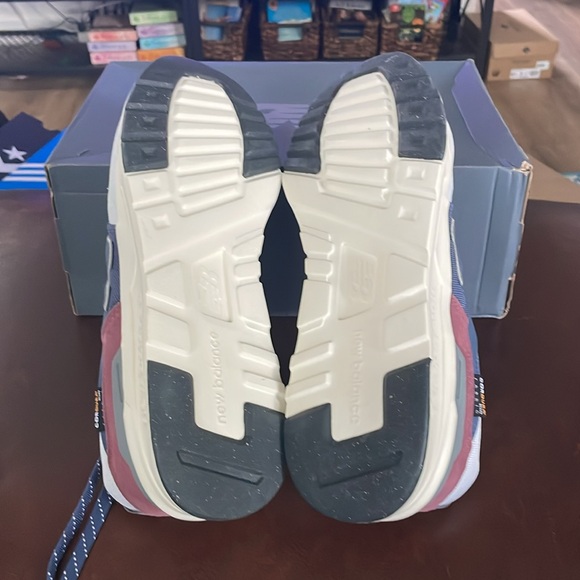 New Balance Classics Blue Grey Mens 11 - Picture 4 of 5